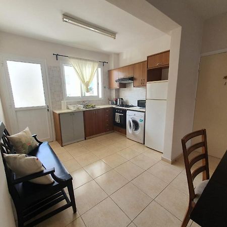 Ancient Paphos - Cozy Place Next To The Sea, Marina, Historical Sites, Buses, Mall, And Market Exteriér fotografie