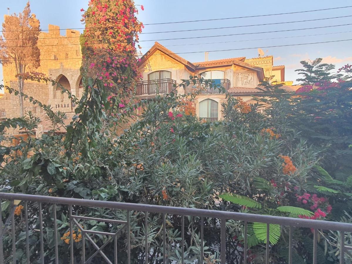 Ancient Paphos - Cozy Place Next To The Sea, Marina, Historical Sites, Buses, Mall, And Market Exteriér fotografie