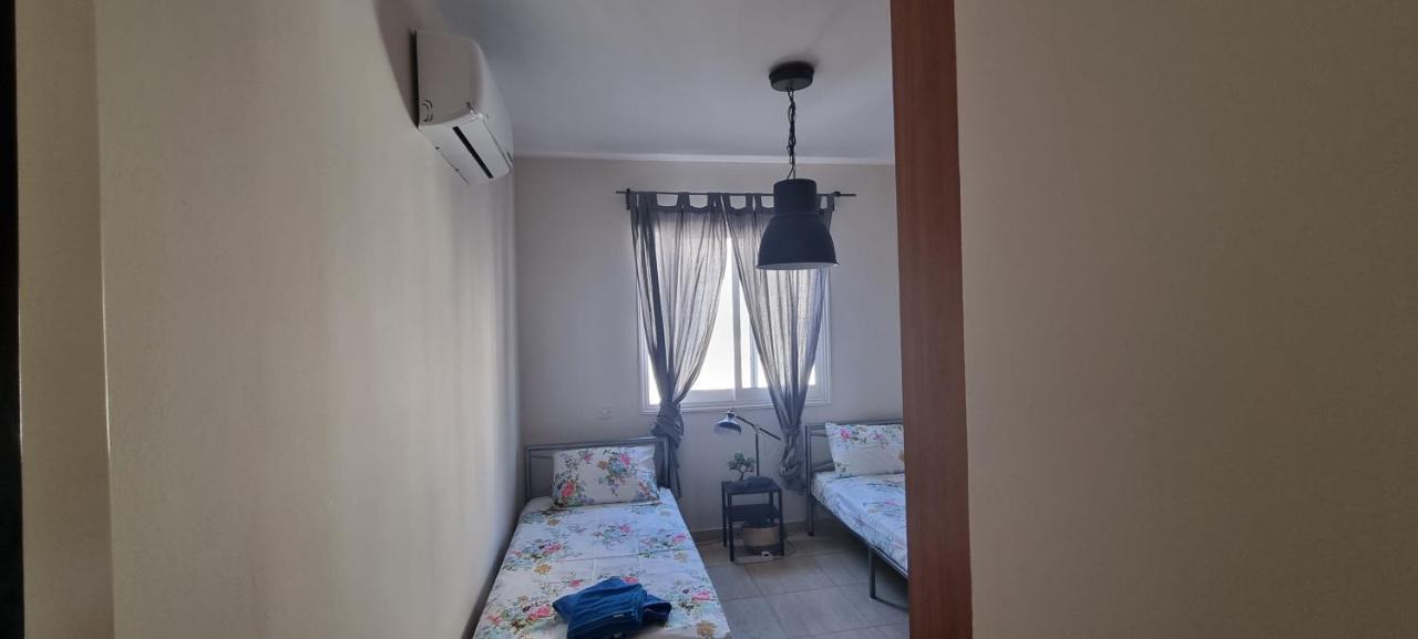 Ancient Paphos - Cozy Place Next To The Sea, Marina, Historical Sites, Buses, Mall, And Market Exteriér fotografie