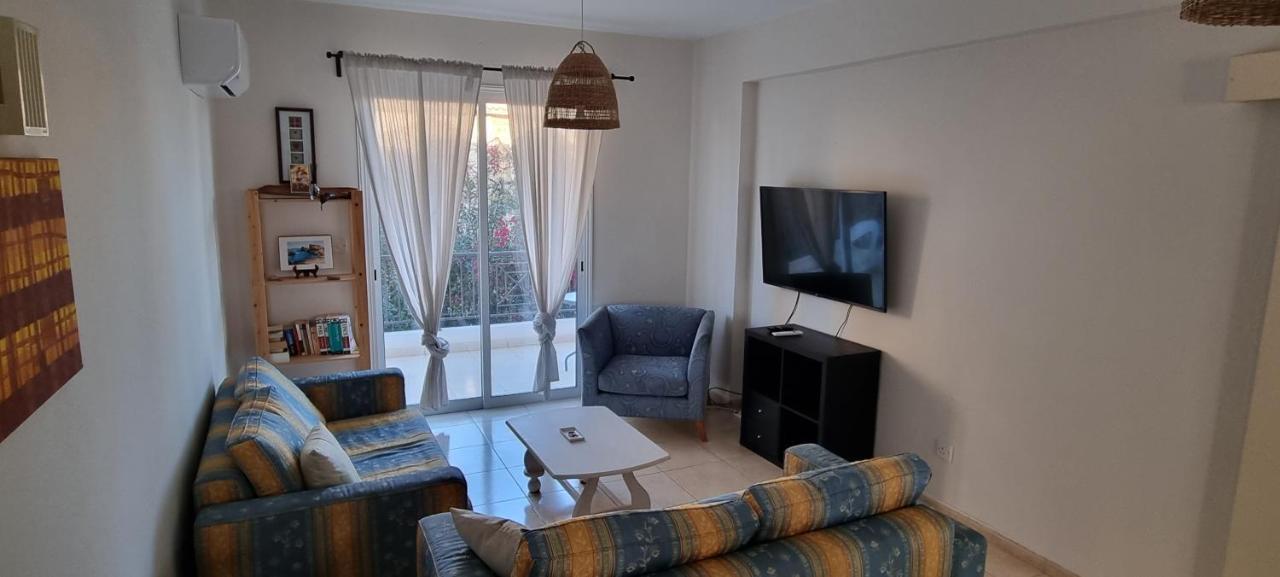 Ancient Paphos - Cozy Place Next To The Sea, Marina, Historical Sites, Buses, Mall, And Market Exteriér fotografie