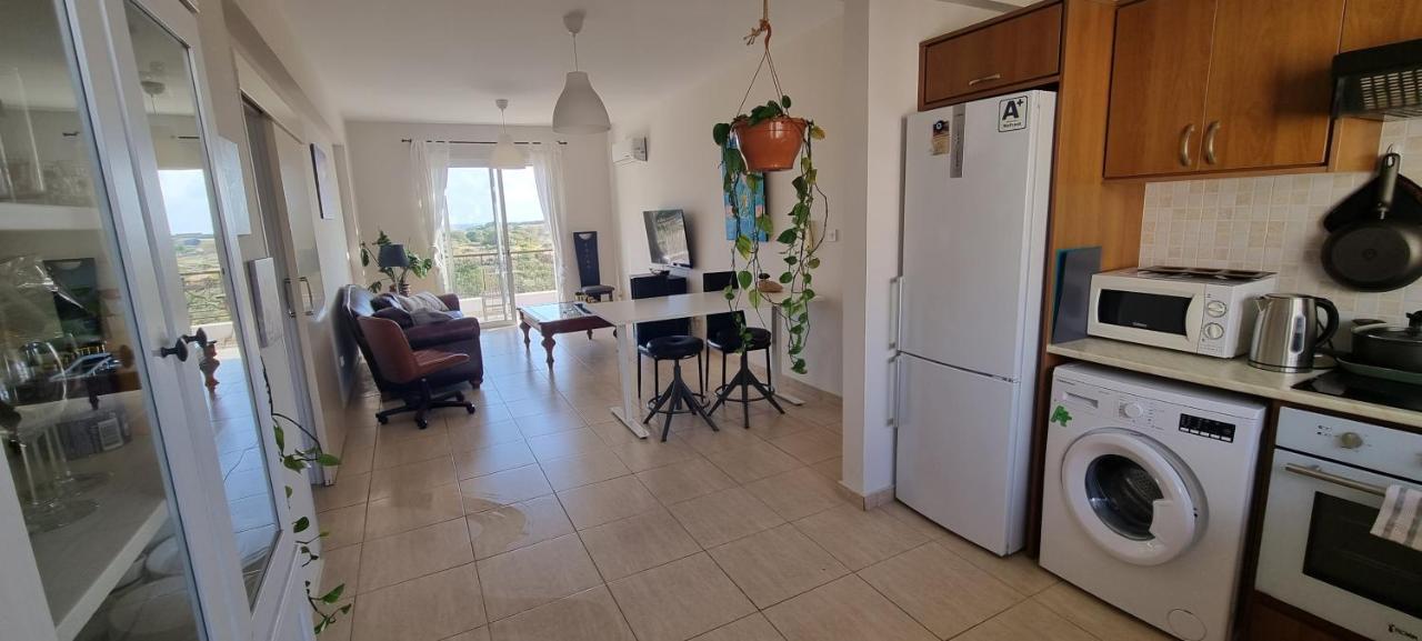 Ancient Paphos - Cozy Place Next To The Sea, Marina, Historical Sites, Buses, Mall, And Market Exteriér fotografie